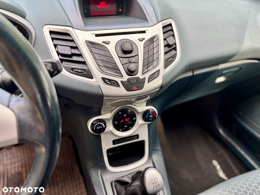 Seat Ibiza 1.2 TSI CONNECT - 32