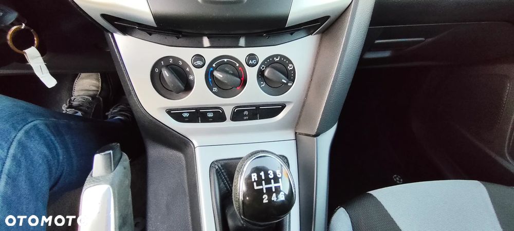 Ford Focus 1.0 EcoBoost Start-Stopp-System Champions Edition - 13