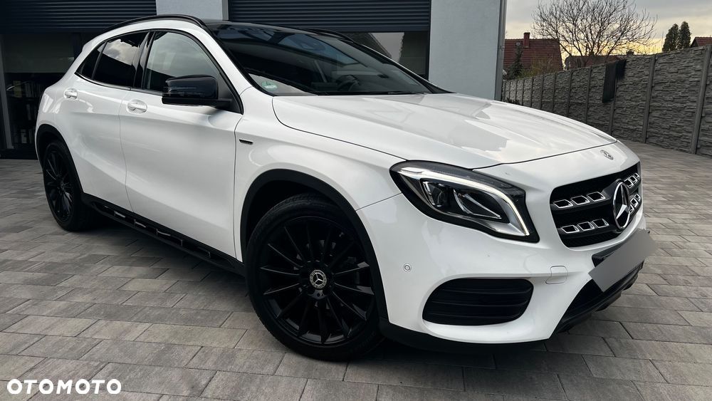 Mercedes-Benz GLA 200 7G-DCT AMG Line - 1