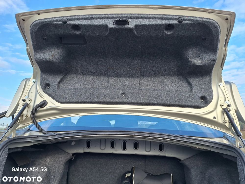 Mitsubishi Lancer 1.8 Invite - 15