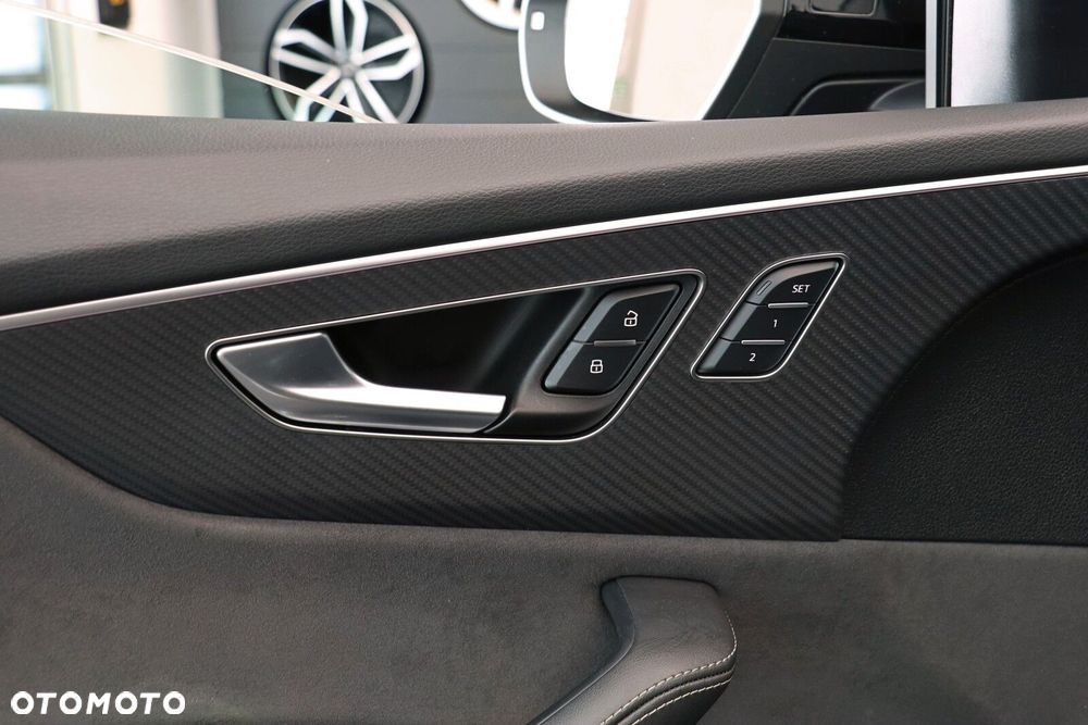 Audi SQ8 - 19