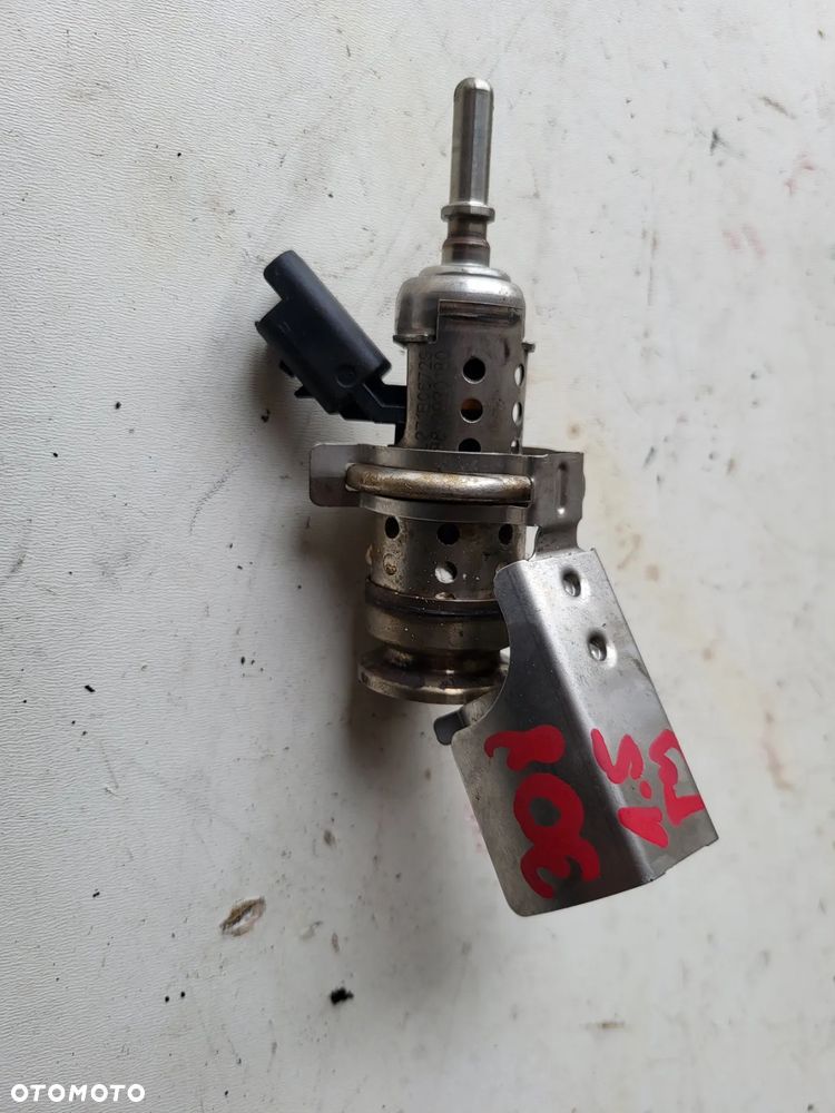 Wtryskiwacz wtrysk Adblue 1.5 BLUEHDI Peugeot 308 T9 - 2