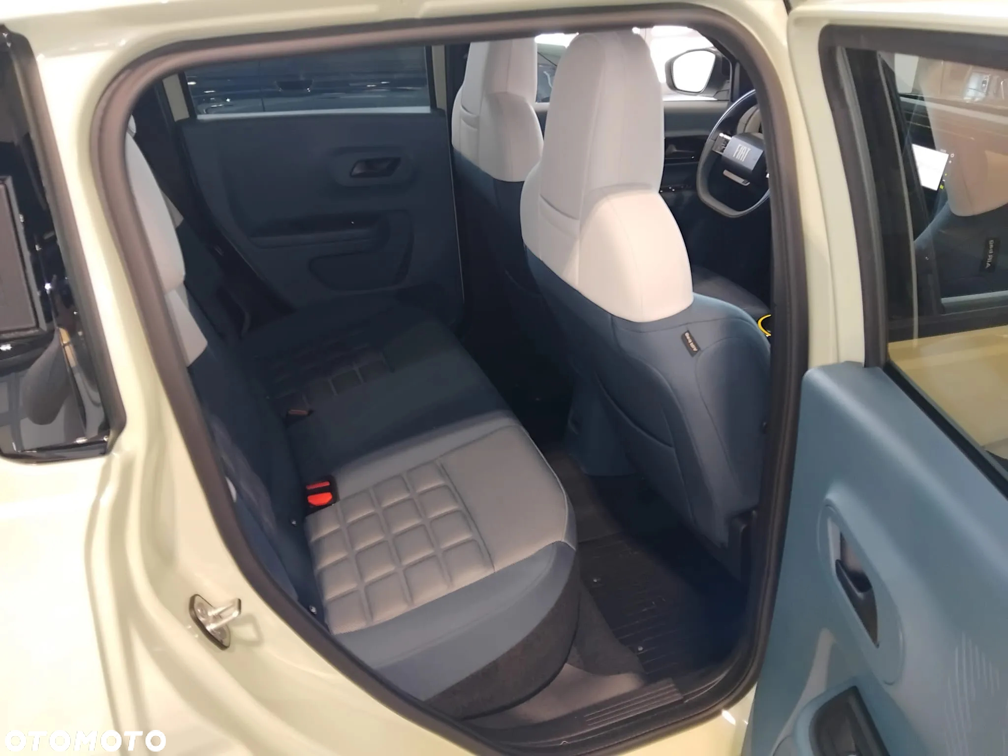 Fiat Grande Panda 1.2 mHEV La Prima eDCT - 16