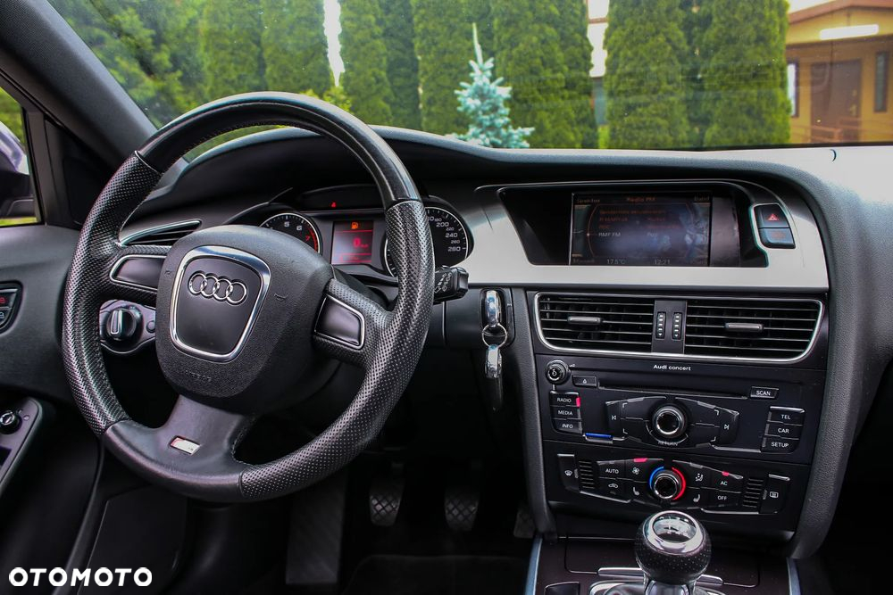 Audi A4 - 24