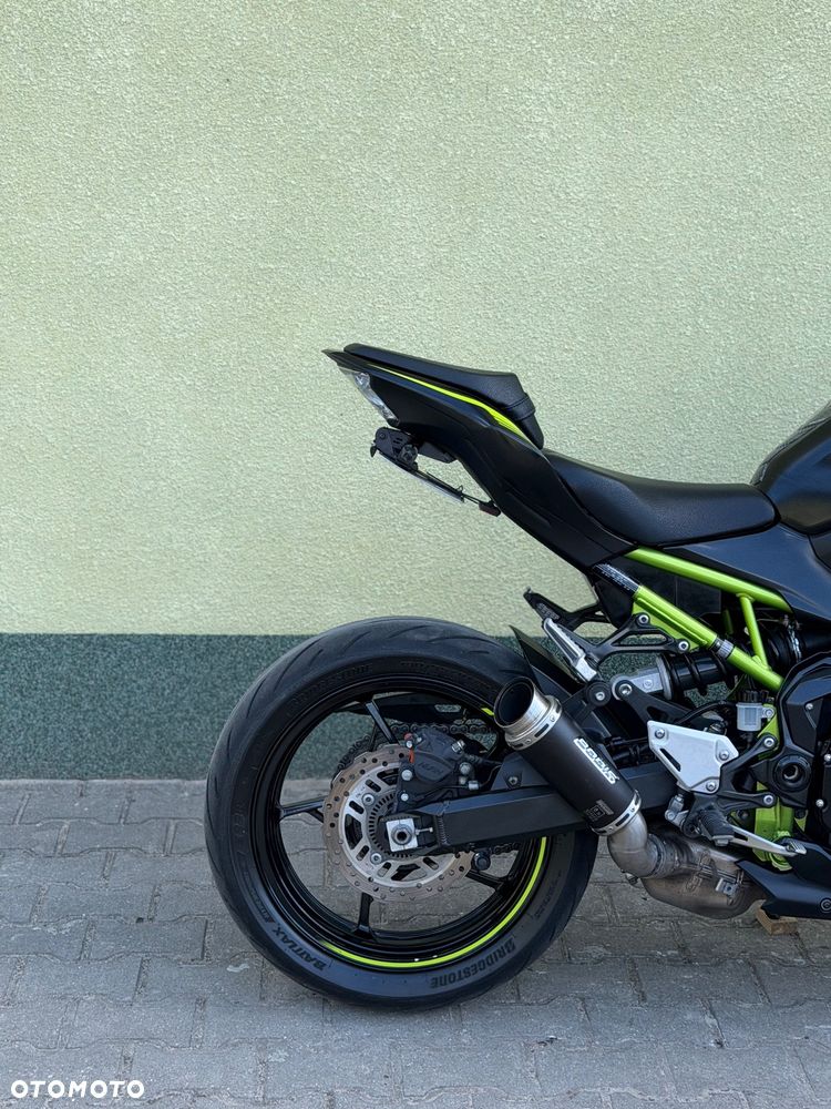 Kawasaki Z 900 - 10