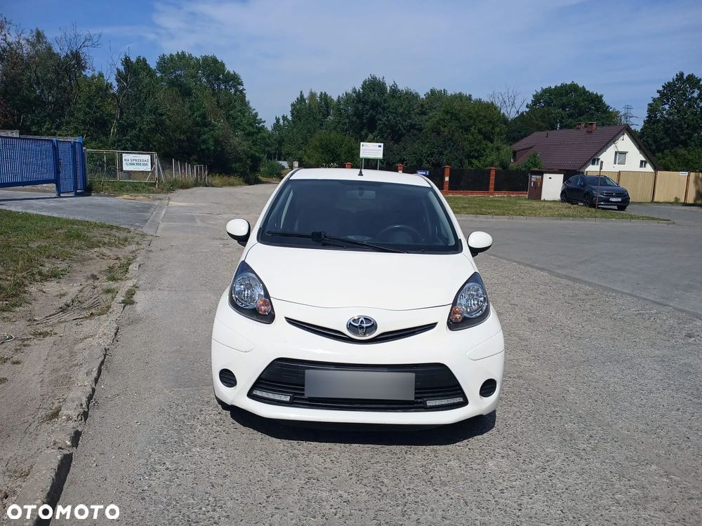 Toyota Aygo City - 3