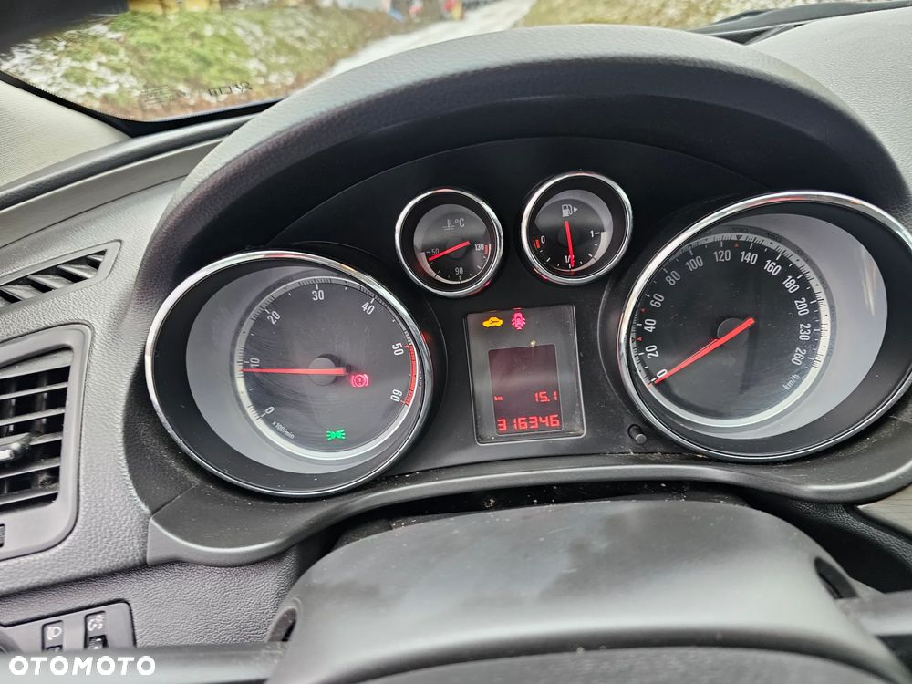 Opel Insignia 2.0 CDTI - 15