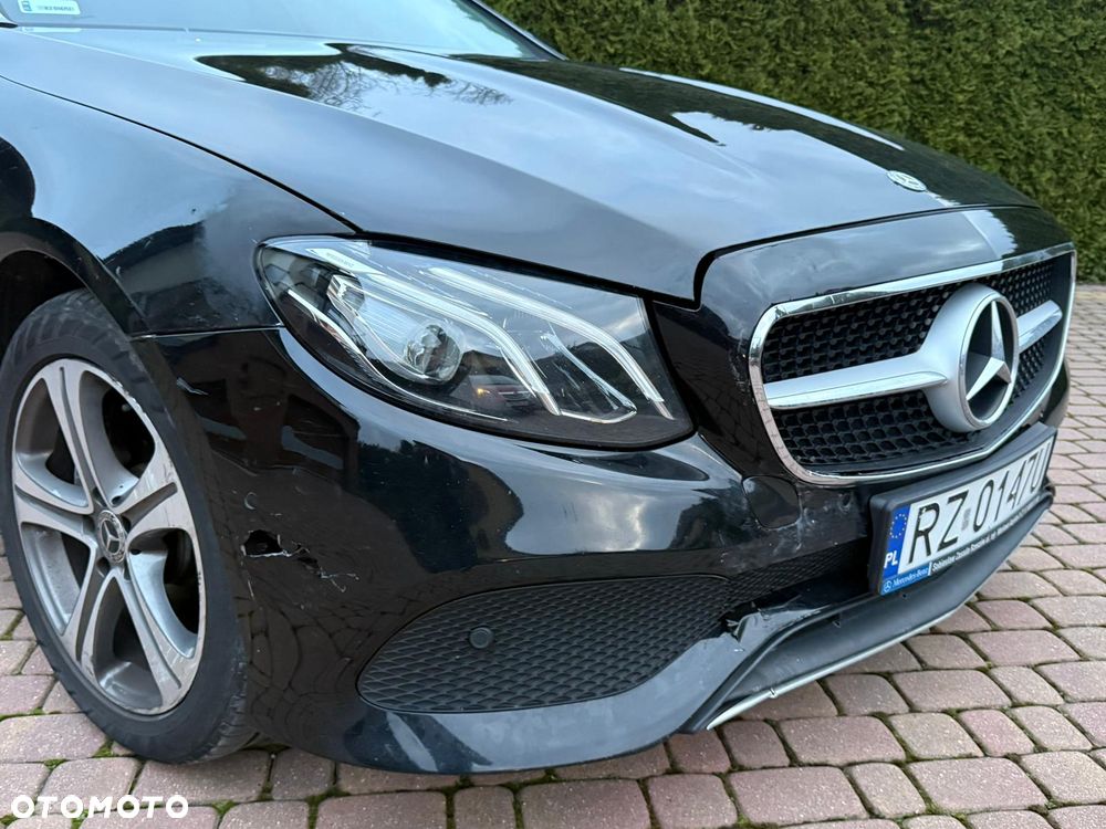 Mercedes-Benz Klasa E 200 4-Matic 9G-TRONIC - 17