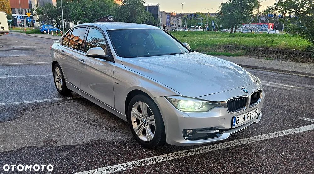 BMW Seria 3 318d Blue Performance Sport Line - 13
