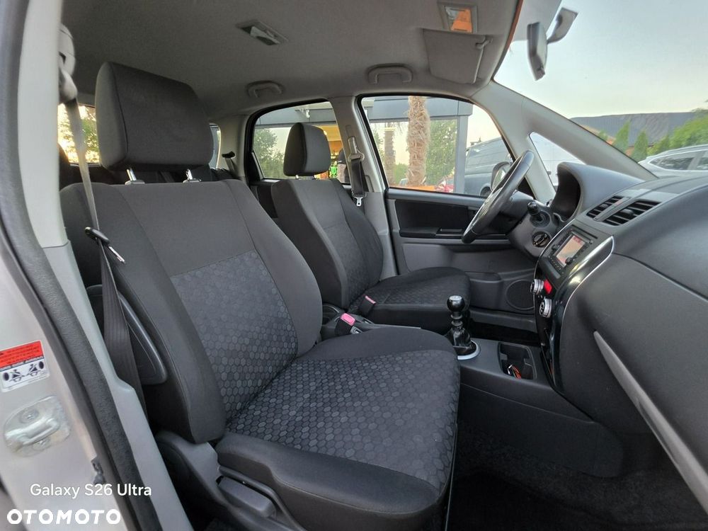 Suzuki SX4 - 32