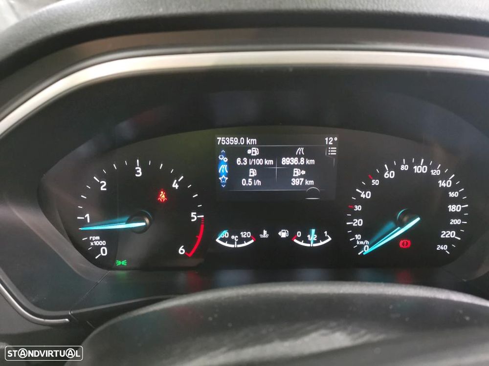 Ford Focus SW 1.5 TDCi EcoBlue Business - 6