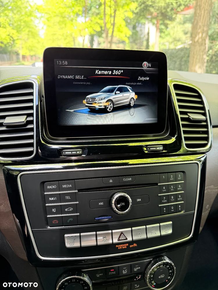 Mercedes-Benz GLE 350 d 4Matic 9G-TRONIC AMG Line - 25