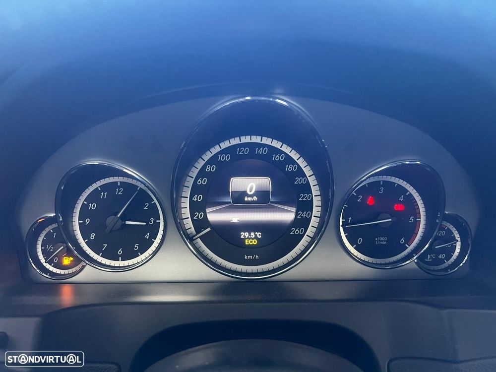 Mercedes-Benz E 250 CDI BlueEfficiency - 24