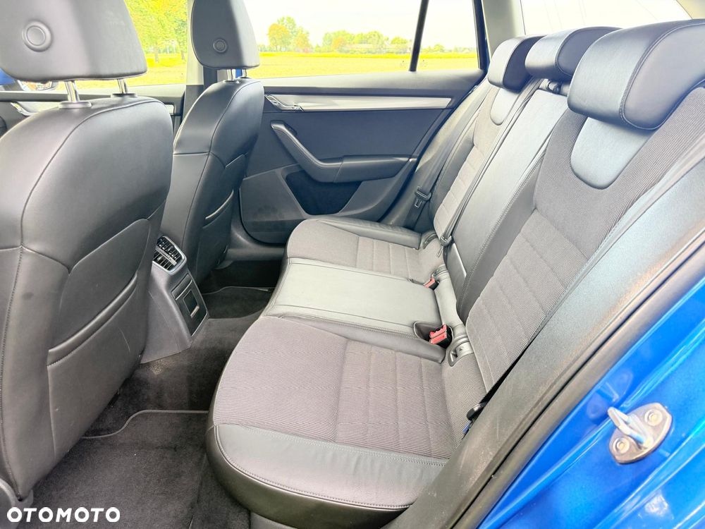 Skoda Octavia 2.0 TDI DSG Ambition - 25