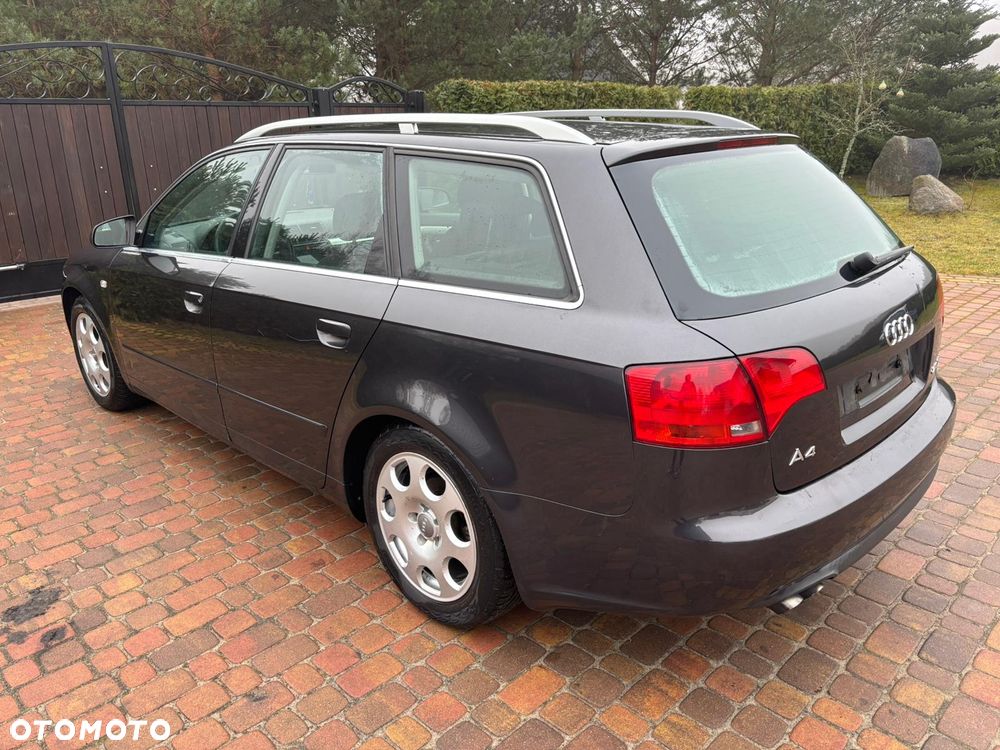 Audi A4 Avant 2.0 TDI DPF - 8