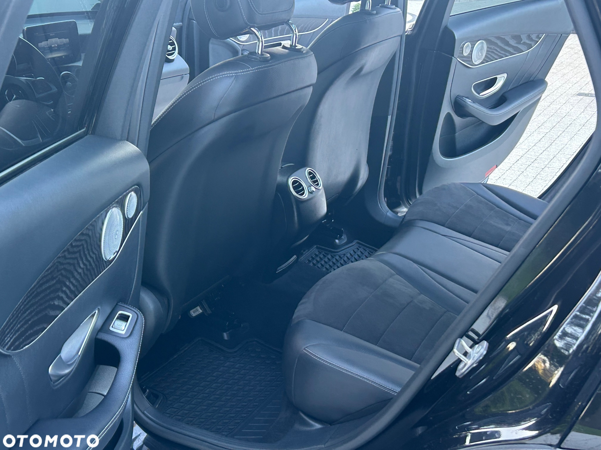 Mercedes-Benz GLC - 17