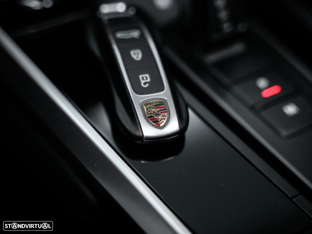 Porsche 911 Turbo S PDK — fotografia 27
