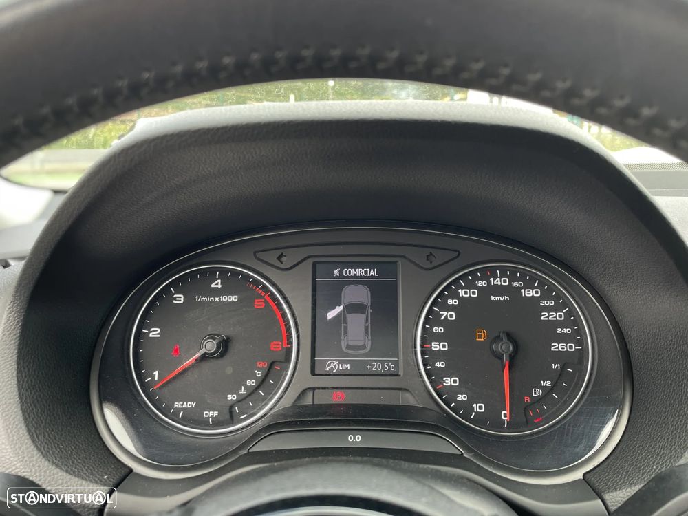 Audi Q2 30 TDI Sport - 23