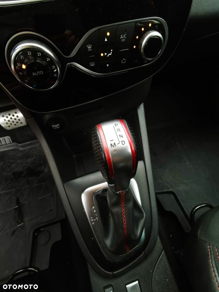 Renault Clio 1.6 R.S 200 EDC - 17