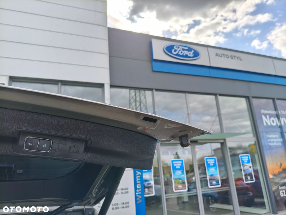 Ford Explorer - 31