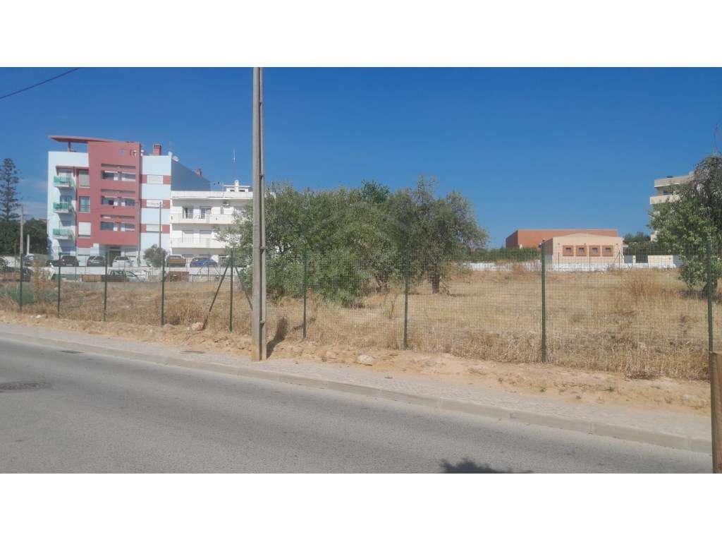 Terreno com viabilidade de construção em São Clemente, Loulé, Algarve - Grande imagem: 3/16
