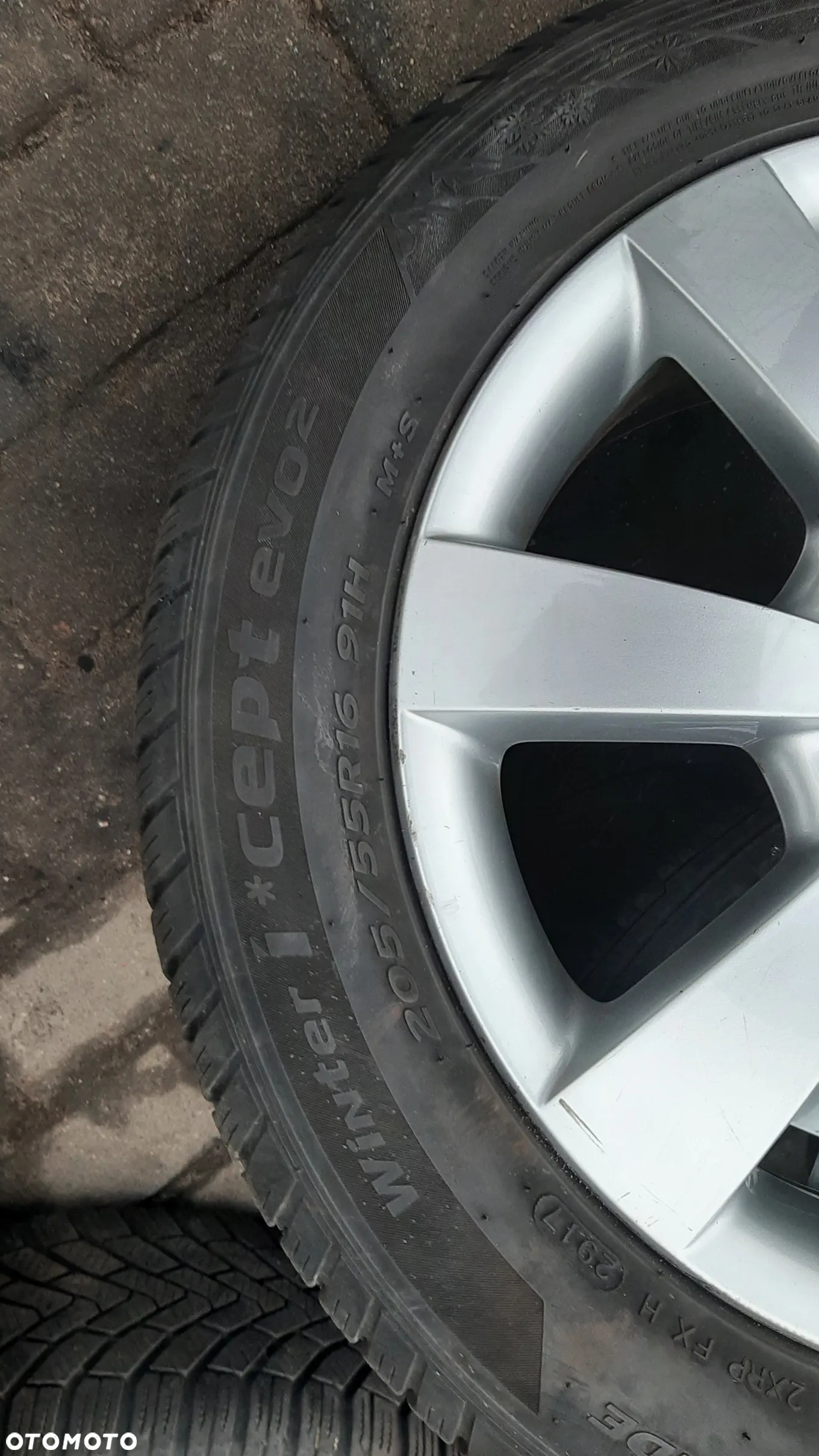 VW NEW BEETLE ALU FELGI 16 CALI OPONY ZIMOWE 1C0601025AB 6,5x16 ET42 5X100 - 14
