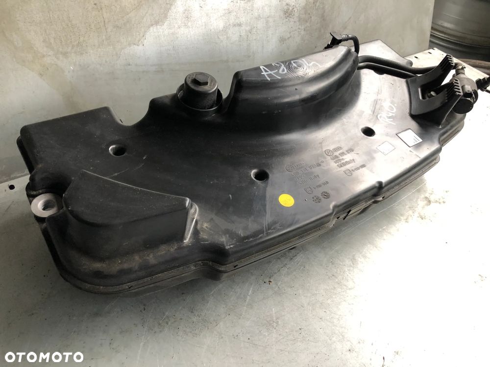 R40 . Zbiornik Bak Płynu ADBlue 4H0131873B Audi A8 D4 4.2 TDI - Gwarancja Wysyłka - 2
