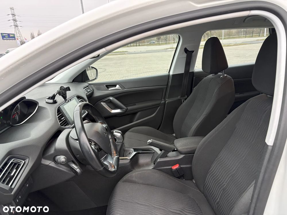 Peugeot 308 1.6 BlueHDi Active S&S - 8