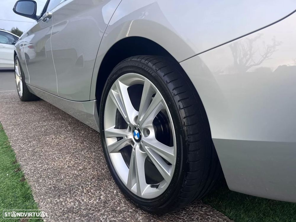 BMW 120 d Sport Line - 22