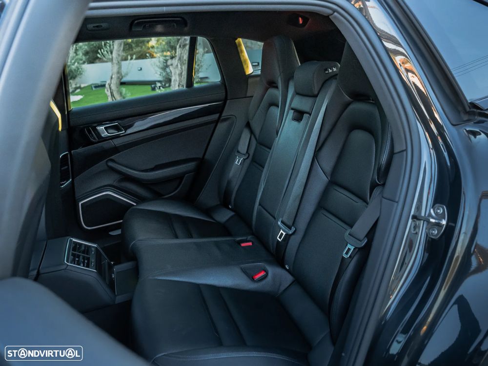 Porsche Panamera Sport Turismo 4 E-Hybrid Edition 10 Anos - 20