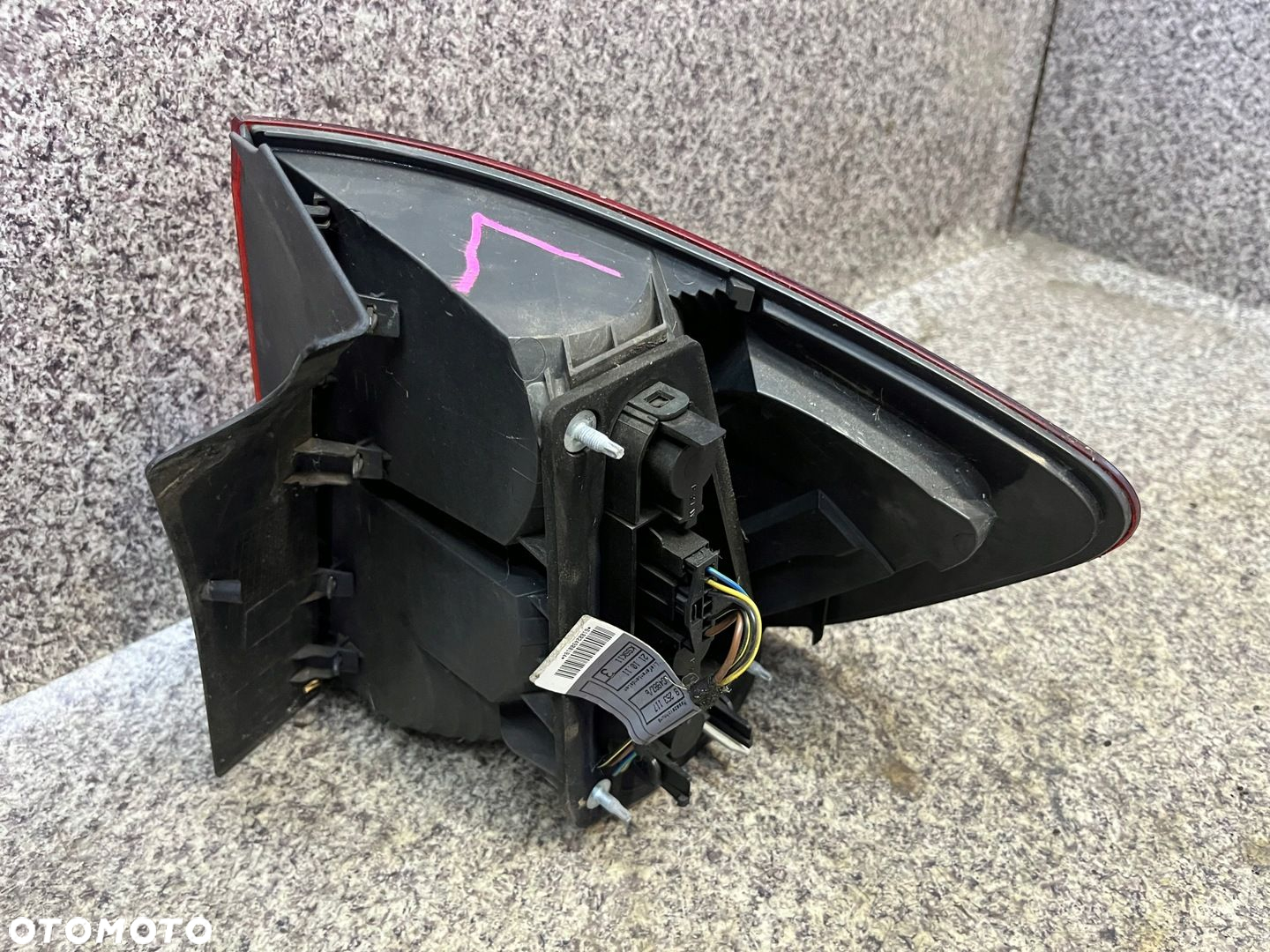 Lampa lewy tyl lewa tylna w blotnik BMW E84 X1 2011 ORYGINALNA - 5