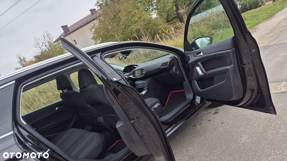 Peugeot 308 2016