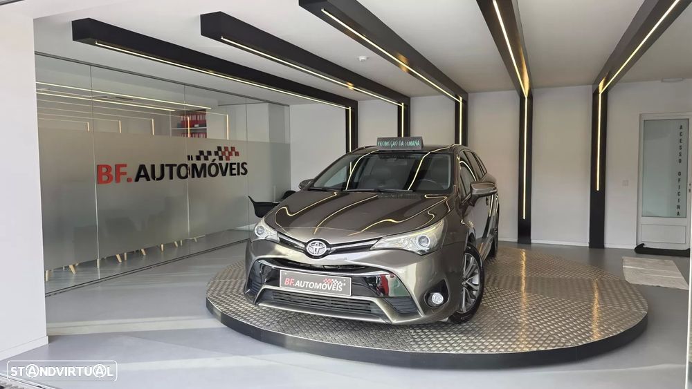 Toyota Avensis Touring Sports 2.0 D-4D Exclusive+GPS - 11