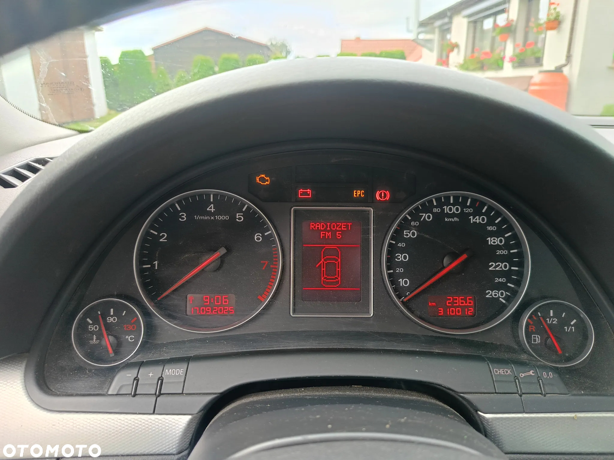 Audi A4 2.0 - 5