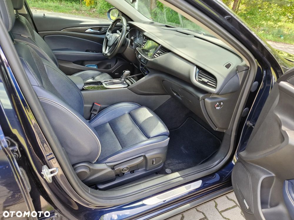 Opel Insignia 2.0 BiTurbo D 4x4 Automatik Ultimate Exclusive - 27