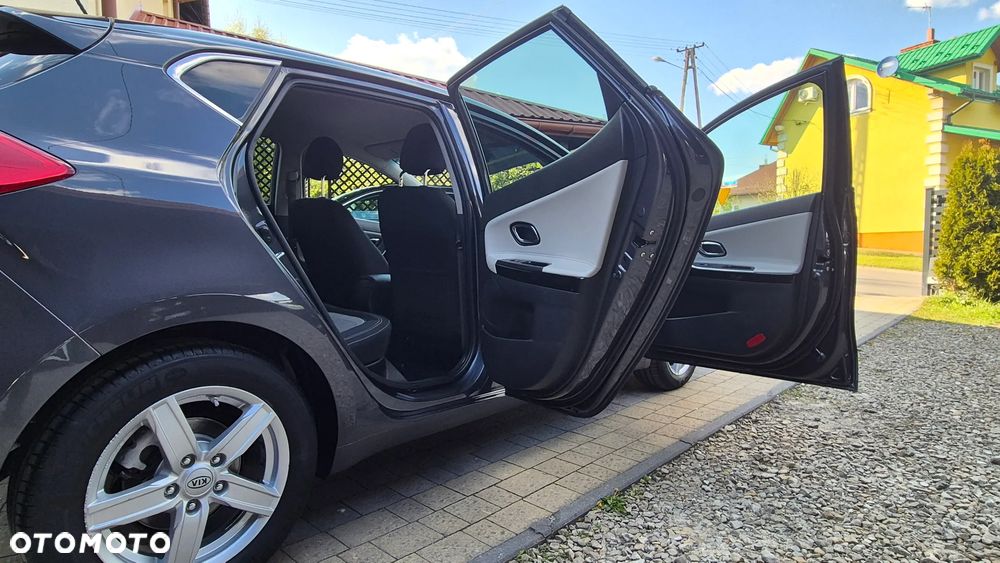 Kia Ceed 1.4 Business Line - 33