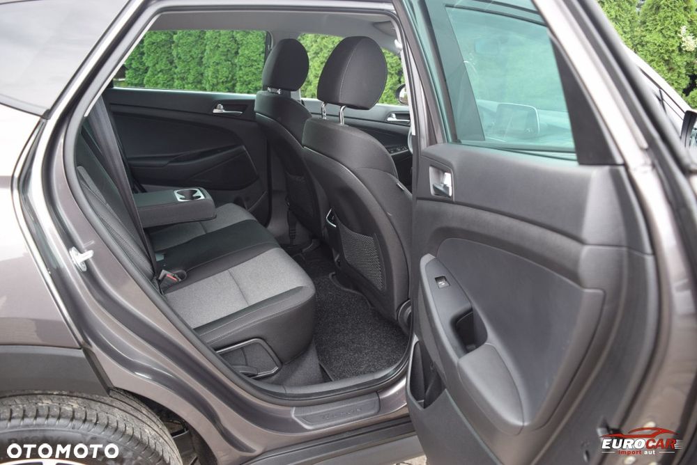 Hyundai Tucson 1.6 GDi 2WD Pure - 17