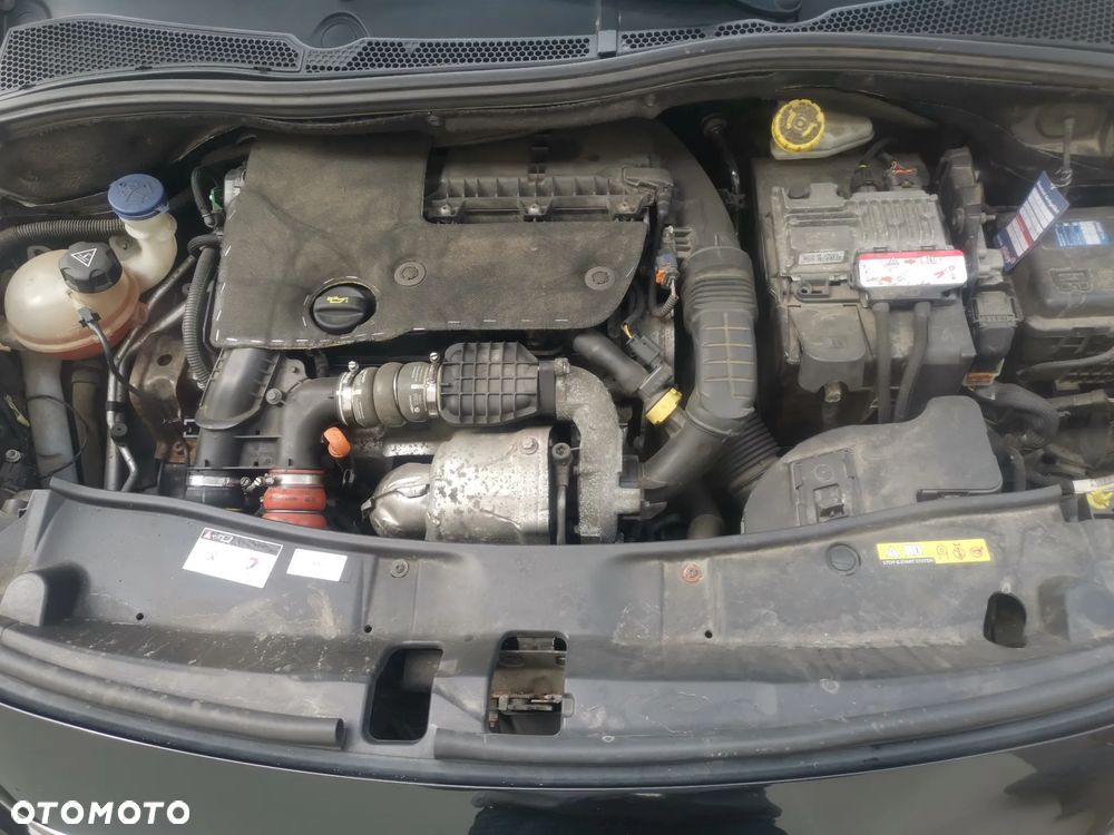 Peugeot 2008 BlueHDi FAP 120 STOP & START Allure - 33