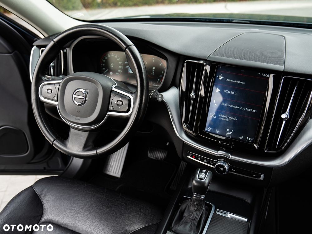 Volvo XC 60 D4 Geartronic Momentum Pro - 29