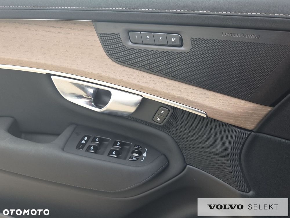 Volvo XC 90 - 22