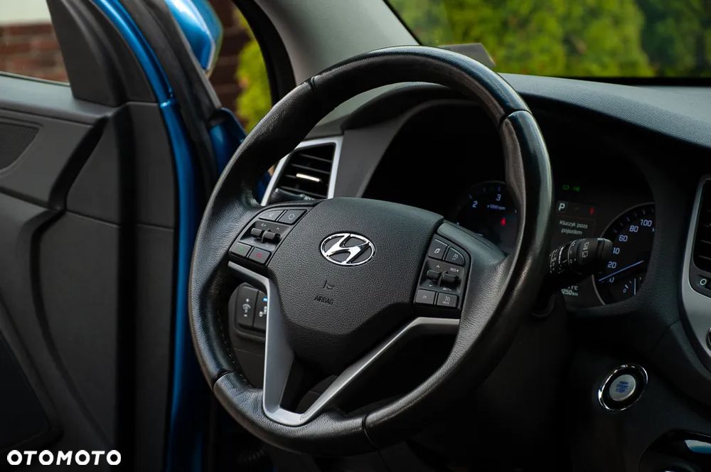 Hyundai Tucson ver-2-0-crdi-premium-4wd - 30