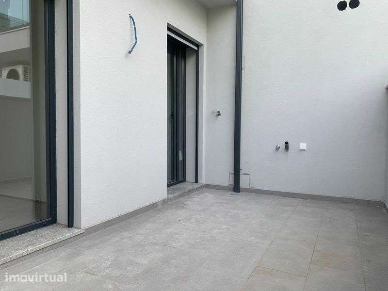 T1 NOVO com terraço e garagem | Oportunidade imperdível em Esgueira! - Grande imagem: 2/11