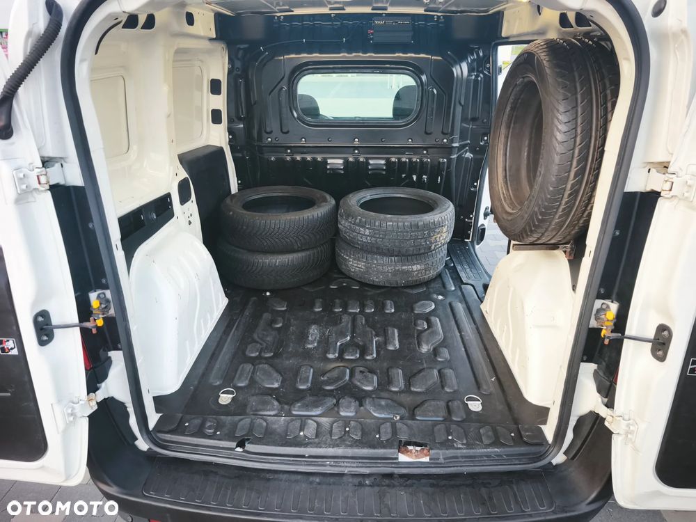 Fiat Doblo II 1.4 16V 95KM PB+LPG, Skrzynia 6-bieg., Klimatyzacja - 23