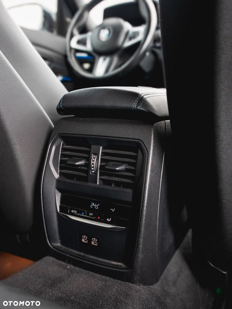 BMW Seria 3 M340i xDrive mHEV sport - 34
