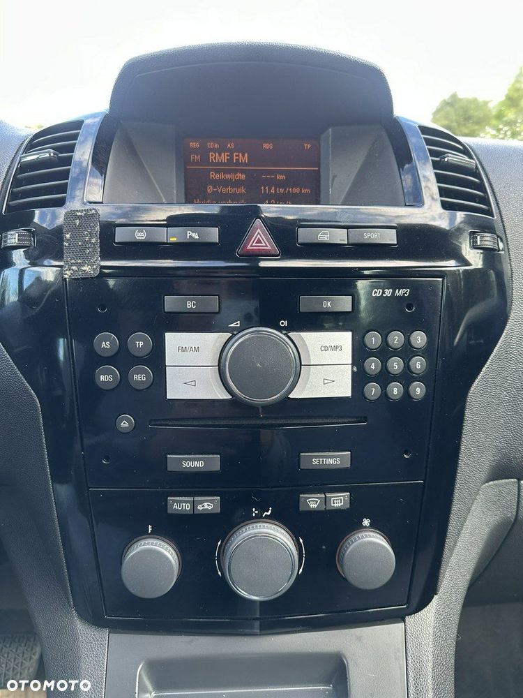 Opel Zafira - 20
