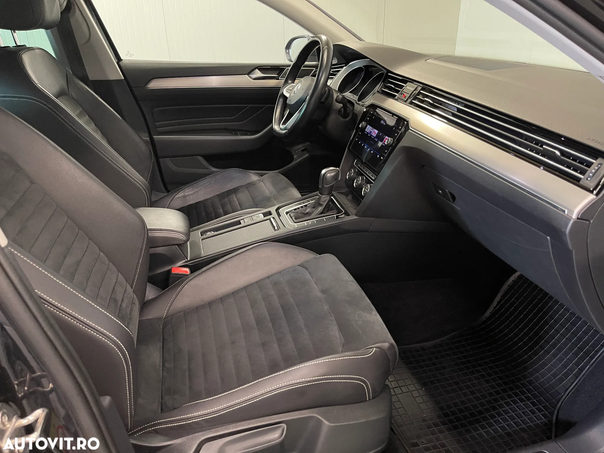 Volkswagen Passat 2.0 TDI DSG Highline - 10