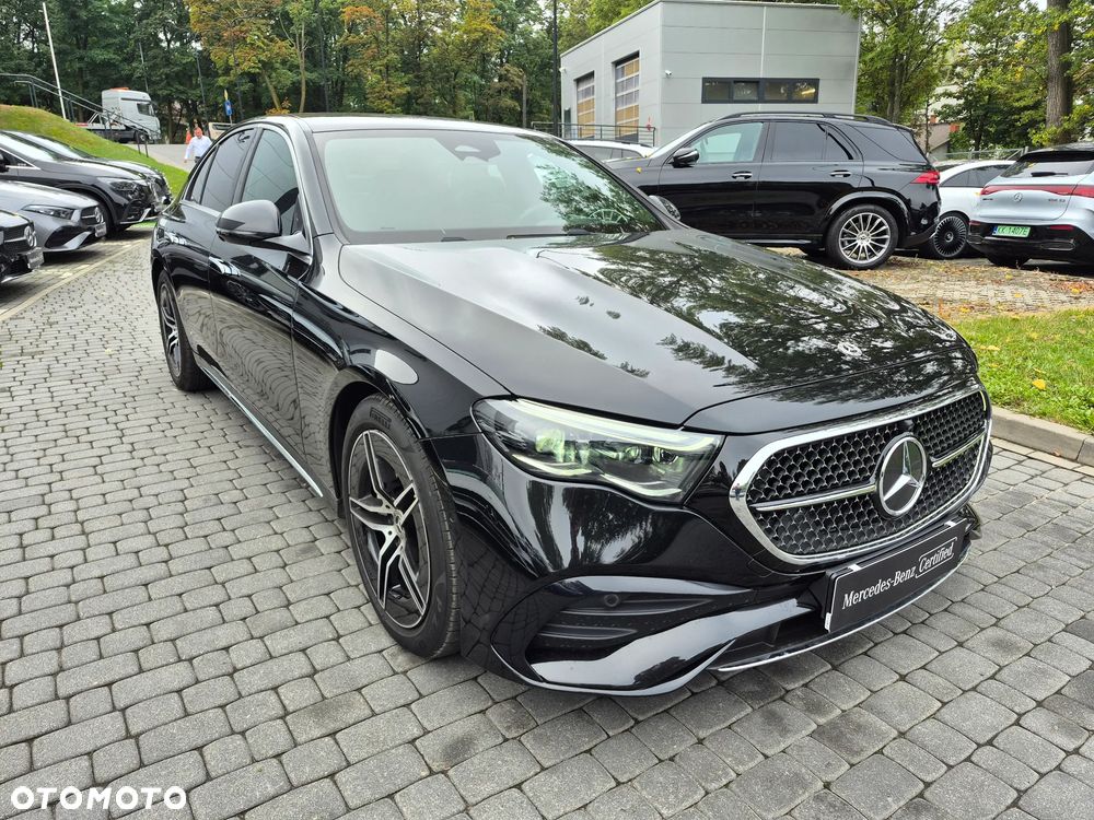Mercedes-Benz E-Class 2025 photo 5