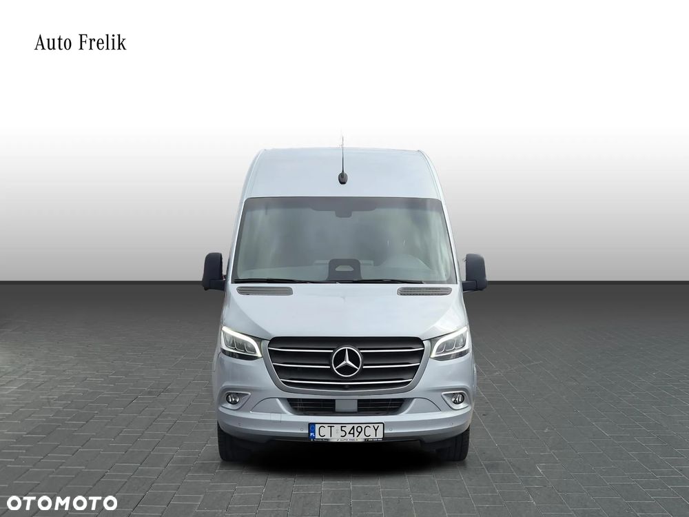 Mercedes-Benz Sprinter 317 - 8