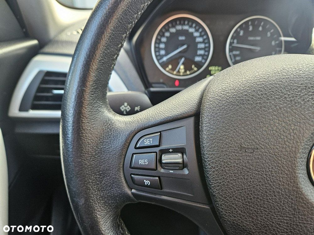 BMW Seria 1 116i Sport Line - 39