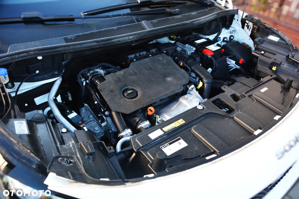 Peugeot 5008 1.5 BlueHDi GT S&S EAT8 - 19